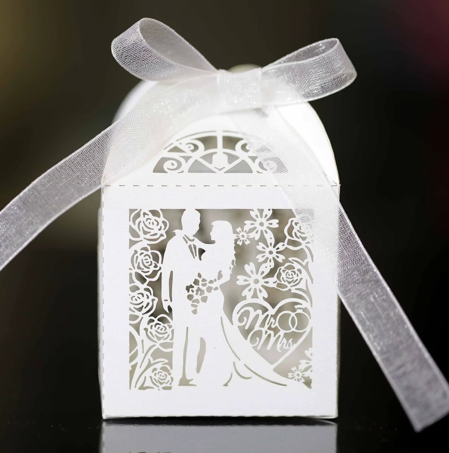 50-Piece Set of Laser-Cut Bride and Groom Wedding Favor Boxes for Sweets and Treats - Elegant Paper Packaging for Baby Showers and Special Events