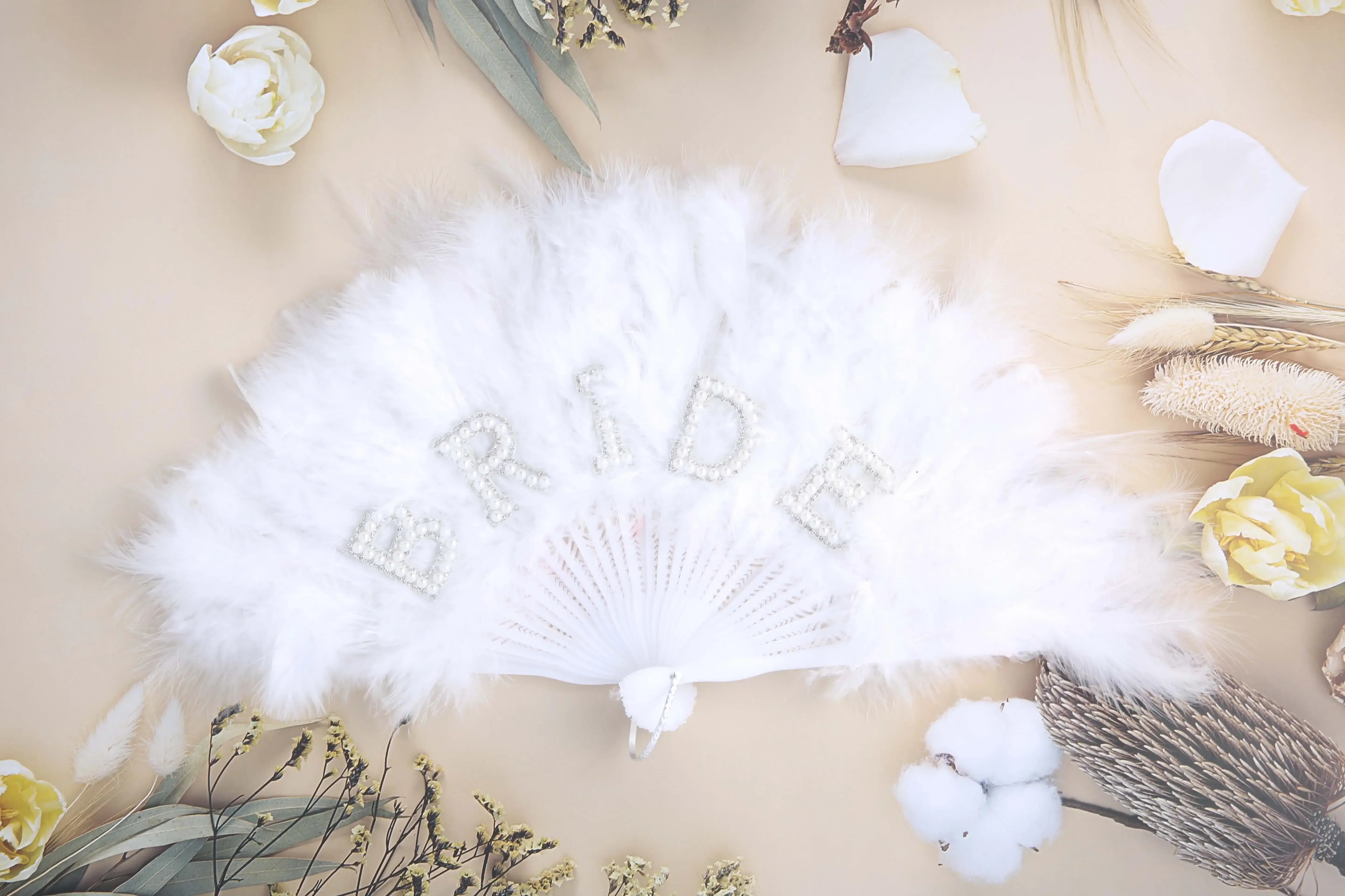 bridal feather fan