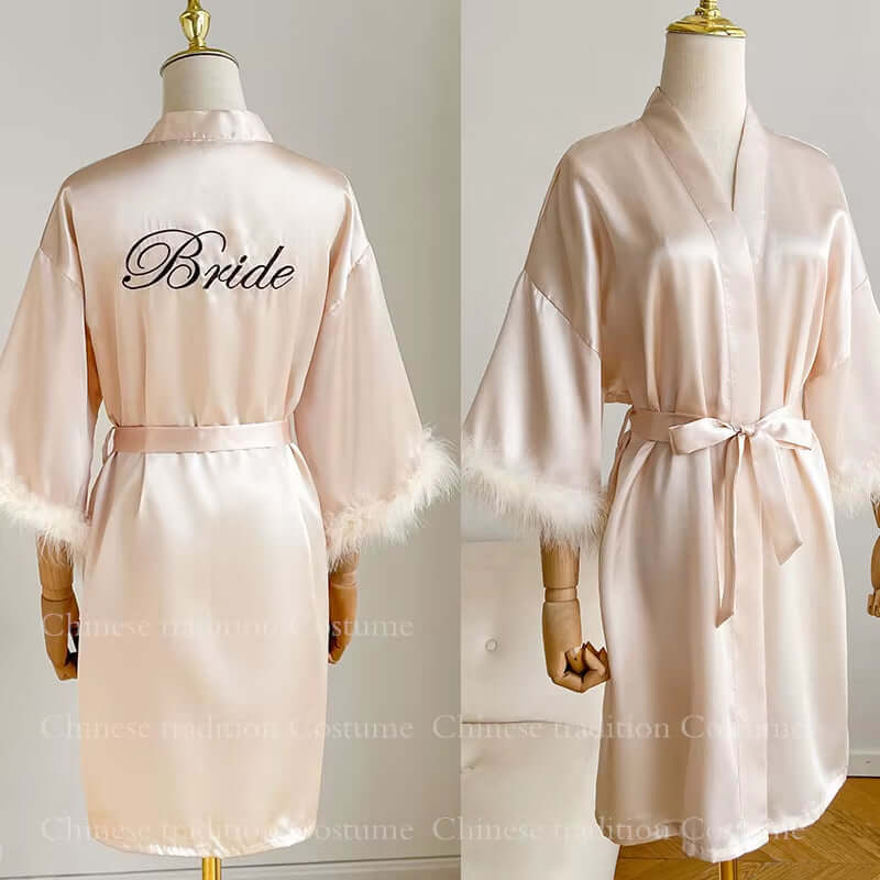 Elegant Satin Bridal Robe with Feather Accents for Women – Short Kimono Peignoir for Bridesmaids and Intimate Lingerie